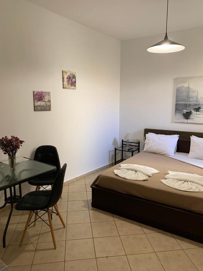 Little Yard Studios & Apartments #5 Budget Studio Naxos City Extérieur photo